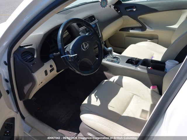 2010 Lexus Is 250 მანქანა იყიდება აუქციონზე, vin: JTHCF5C20A5038305, აუქციონის ნომერი: 40067042