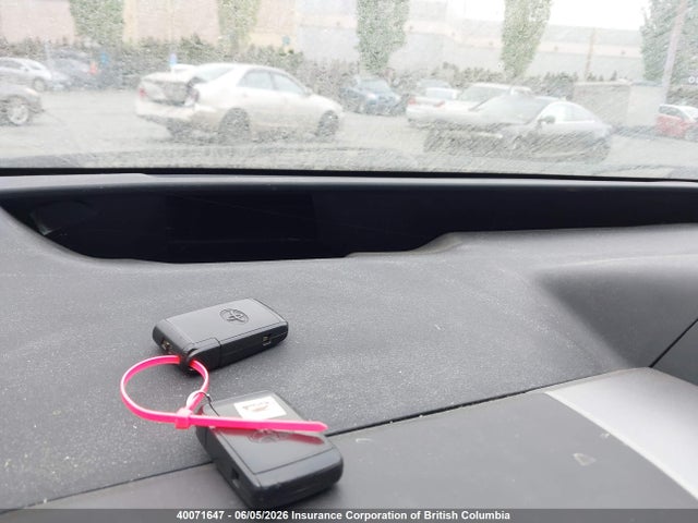 2004 Toyota Prius მანქანა იყიდება აუქციონზე, vin: JTDKB22U740046235, აუქციონის ნომერი: 40071647