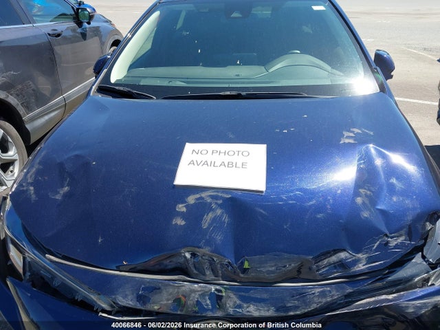 40066846 :رقم المزاد ، 5YFBPMBE9NP367500 vin ، 2022 Toyota Corolla Le/xle مزاد بيع