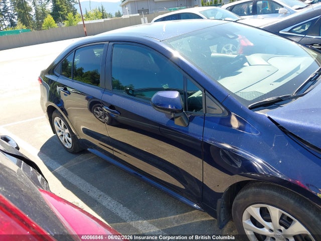 40066846 :رقم المزاد ، 5YFBPMBE9NP367500 vin ، 2022 Toyota Corolla Le/xle مزاد بيع