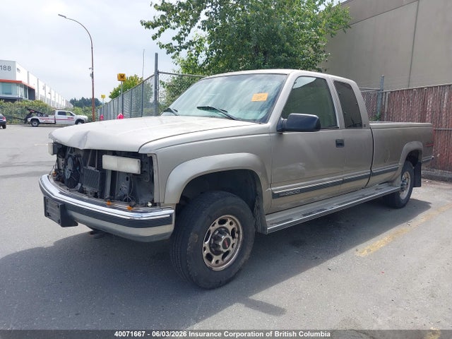 40071667 :رقم المزاد ، 1GTGK29J6WE536737 vin ، 1998 Gmc Sierra مزاد بيع