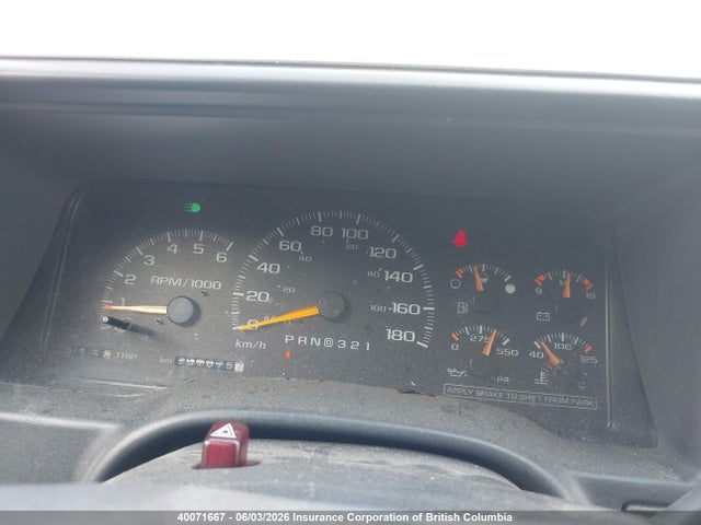 40071667 :رقم المزاد ، 1GTGK29J6WE536737 vin ، 1998 Gmc Sierra مزاد بيع