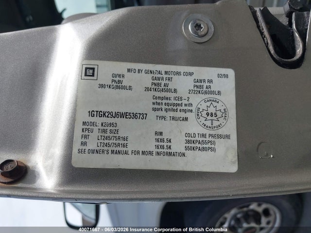 40071667 :رقم المزاد ، 1GTGK29J6WE536737 vin ، 1998 Gmc Sierra مزاد بيع