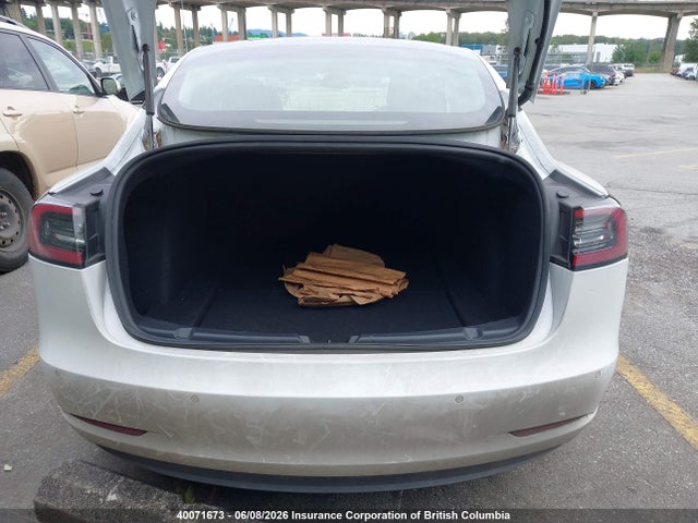 Tesla MODEL 3 2019 5YJ3E1EAXKF426384 Image 22