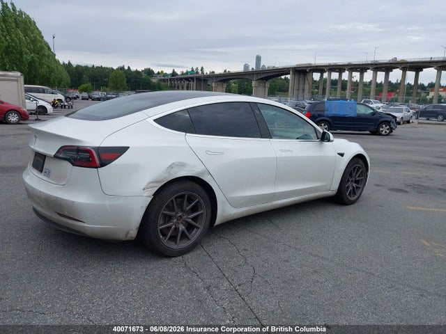 Tesla MODEL 3 2019 5YJ3E1EAXKF426384 Image 4