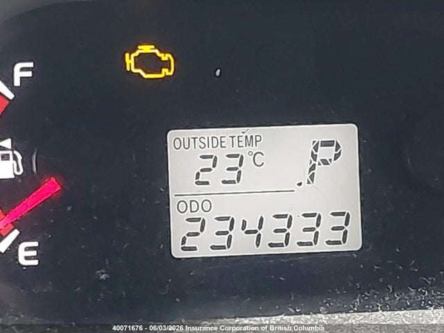 40071676 :رقم المزاد ، 2T1KU4EE7AC218842 vin ، 2010 Toyota Corolla Matrix مزاد بيع