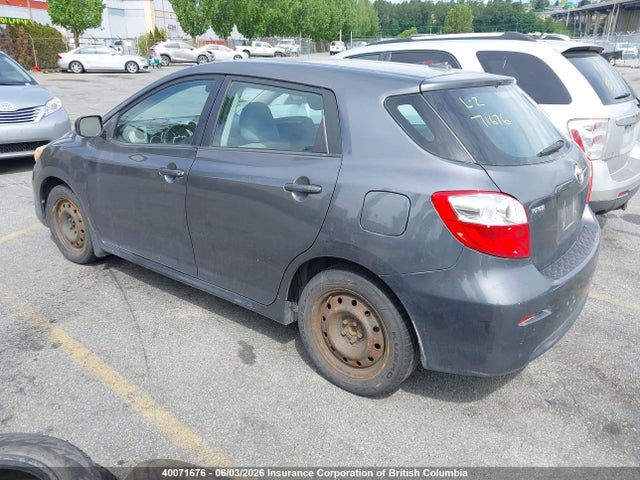 40071676 :رقم المزاد ، 2T1KU4EE7AC218842 vin ، 2010 Toyota Corolla Matrix مزاد بيع
