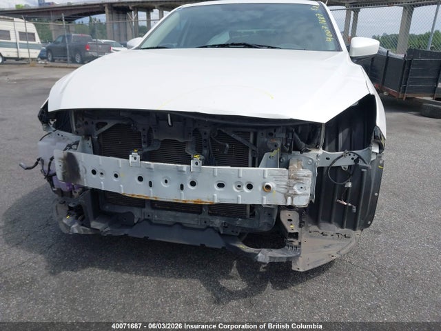 JM1BM1V77E1119383 Mazda 3 TOURING