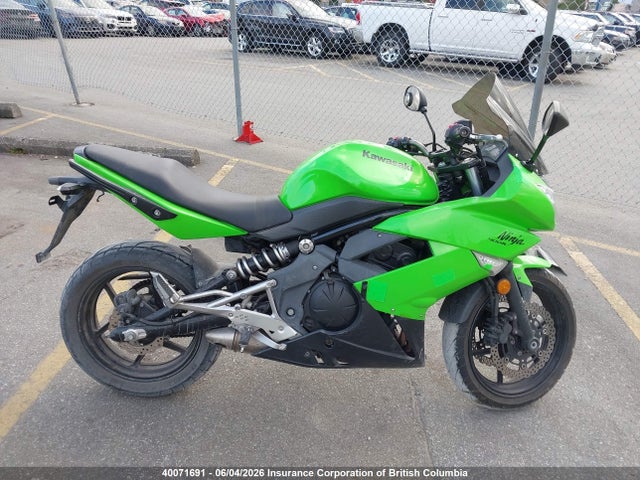 2011 Kawasaki Ex400 Cb მანქანა იყიდება აუქციონზე, vin: JKAEXKC13BDA03369, აუქციონის ნომერი: 40071691
