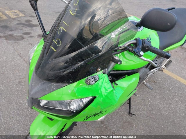 2011 Kawasaki Ex400 Cb მანქანა იყიდება აუქციონზე, vin: JKAEXKC13BDA03369, აუქციონის ნომერი: 40071691