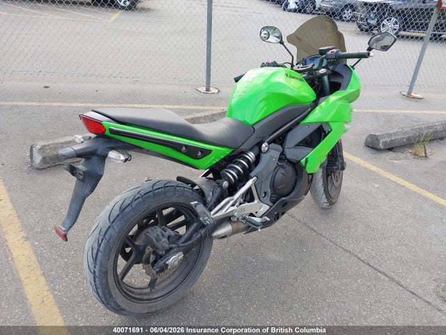 2011 Kawasaki Ex400 Cb მანქანა იყიდება აუქციონზე, vin: JKAEXKC13BDA03369, აუქციონის ნომერი: 40071691