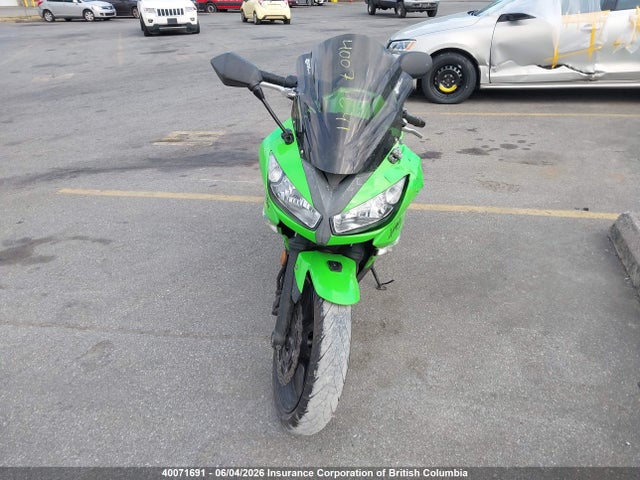2011 Kawasaki Ex400 Cb მანქანა იყიდება აუქციონზე, vin: JKAEXKC13BDA03369, აუქციონის ნომერი: 40071691