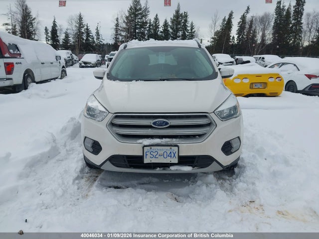 Продажа на аукционе авто 2018 Ford Escape Se, vin: 1FMCU9GD5JUA87589, номер лота: 40046034