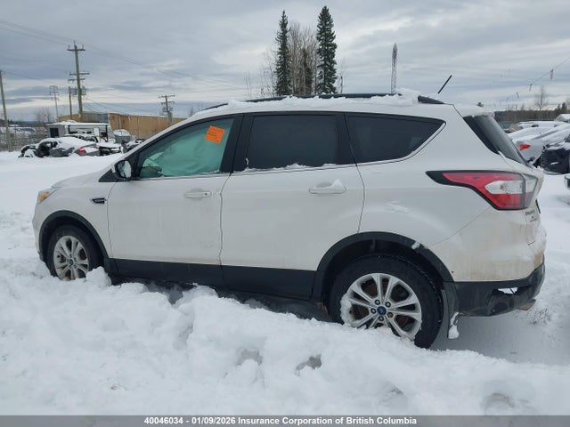 Продажа на аукционе авто 2018 Ford Escape Se, vin: 1FMCU9GD5JUA87589, номер лота: 40046034