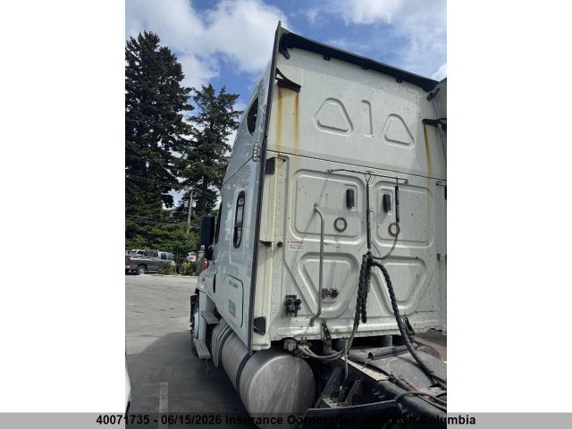 Freightliner Cascadia 125 2019 3AKJGLDR3KDKJ1755 Image 5