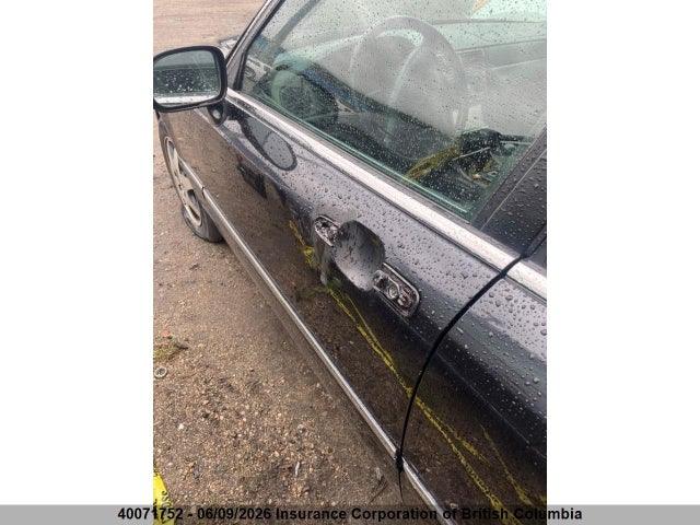 Продажа на аукционе авто 2001 Acura 3.5rl, vin: JH4KA96561C800037, номер лота: 40071752