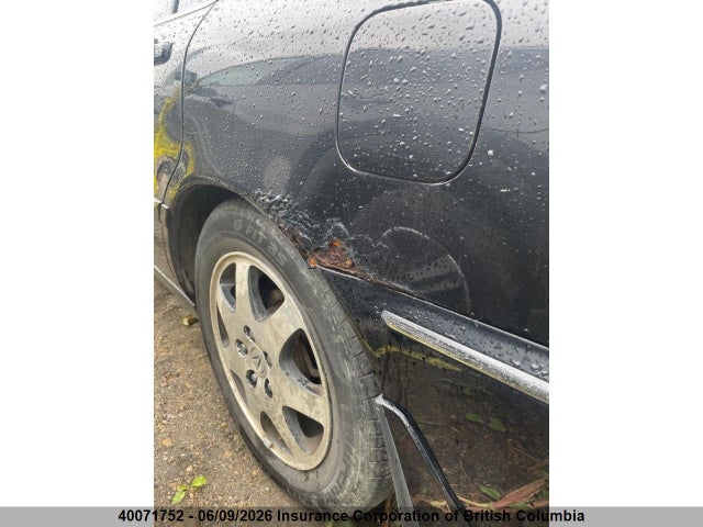 Продажа на аукционе авто 2001 Acura 3.5rl, vin: JH4KA96561C800037, номер лота: 40071752