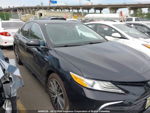 2021 Toyota Camry Xle/se მანქანა იყიდება აუქციონზე, vin: 4T1B21HK0MU015414, აუქციონის ნომერი: 40068229