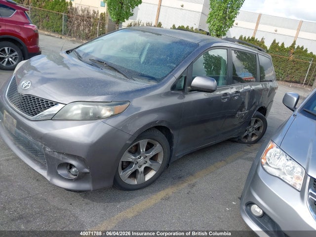 40071788 :رقم المزاد ، 5TDXK3DC0BS091446 vin ، 2011 Toyota Sienna Sport مزاد بيع