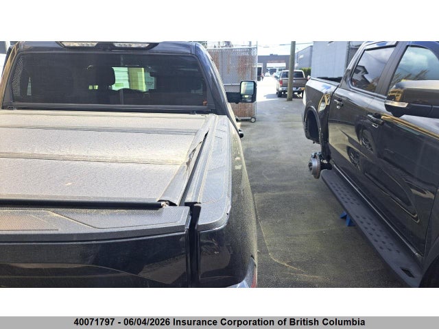 40071797 :رقم المزاد ، 5TFNA5DB8PX099261 vin ، 2023 Toyota Tundra Platinum مزاد بيع