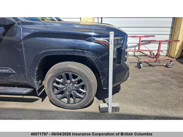 40071797 :رقم المزاد ، 5TFNA5DB8PX099261 vin ، 2023 Toyota Tundra Platinum مزاد بيع