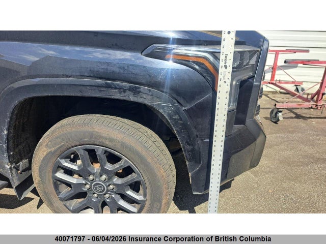 40071797 :رقم المزاد ، 5TFNA5DB8PX099261 vin ، 2023 Toyota Tundra Platinum مزاد بيع