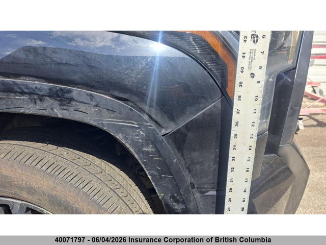 40071797 :رقم المزاد ، 5TFNA5DB8PX099261 vin ، 2023 Toyota Tundra Platinum مزاد بيع