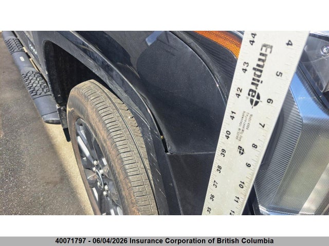 40071797 :رقم المزاد ، 5TFNA5DB8PX099261 vin ، 2023 Toyota Tundra Platinum مزاد بيع