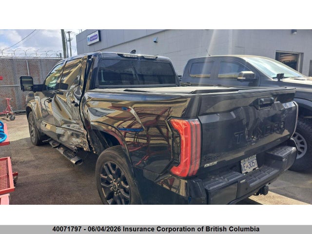 40071797 :رقم المزاد ، 5TFNA5DB8PX099261 vin ، 2023 Toyota Tundra Platinum مزاد بيع