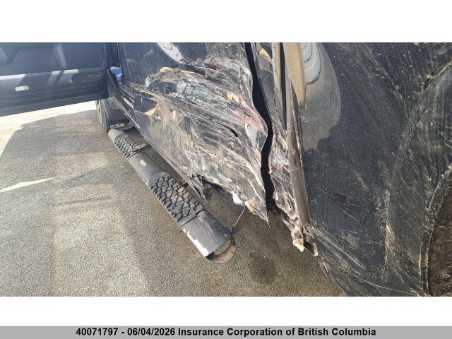 40071797 :رقم المزاد ، 5TFNA5DB8PX099261 vin ، 2023 Toyota Tundra Platinum مزاد بيع