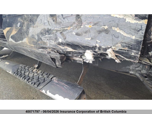 40071797 :رقم المزاد ، 5TFNA5DB8PX099261 vin ، 2023 Toyota Tundra Platinum مزاد بيع