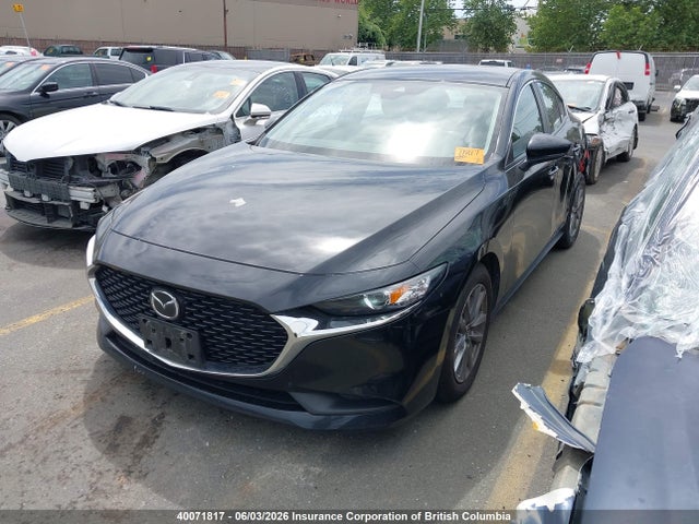 40071817 :رقم المزاد ، 3MZBPACL3MM215937 vin ، 2021 Mazda 3 Preferred مزاد بيع