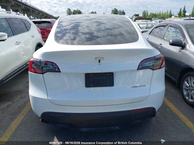 Tesla Model Y 2023 LRWYGDEE8PC161633 Image 15