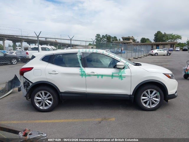 Продаж на аукціоні авто 2019 Nissan Qashqai S/sl/sv, vin: JN1BJ1CR0KW317639, номер лоту: 40071829