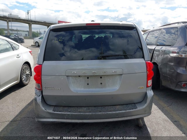40071837 :رقم المزاد ، 2C4RDGBG5JR243809 vin ، 2018 Dodge Grand Caravan Se مزاد بيع