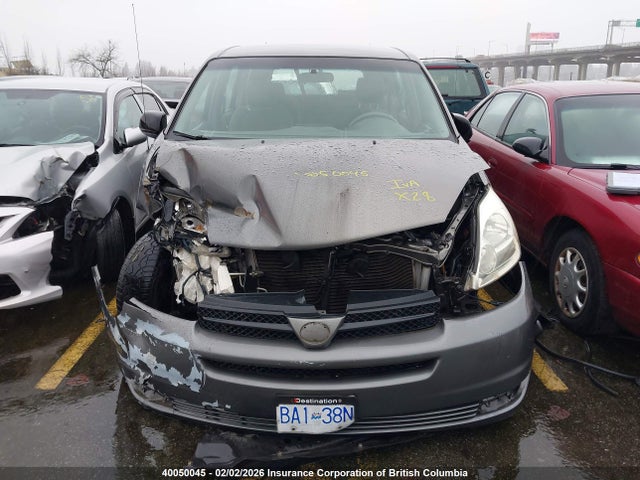 40050045 :رقم المزاد ، 5TDZA29C45S333884 vin ، 2005 Toyota Sienna Ce مزاد بيع