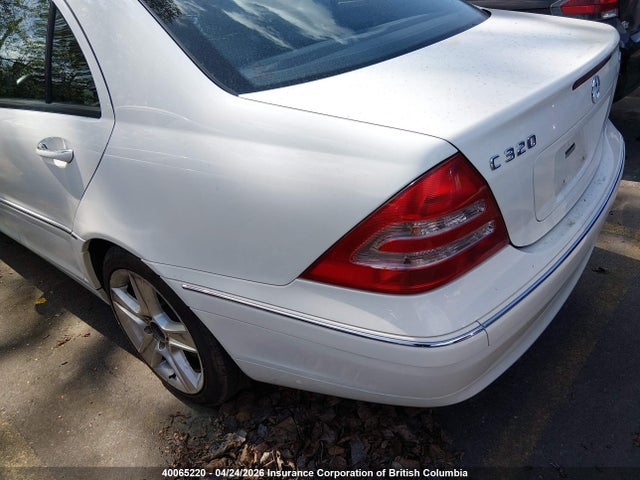 40065220 :رقم المزاد ، WDBRF64J44F497020 vin ، 2004 Mercedes-benz C 320 مزاد بيع