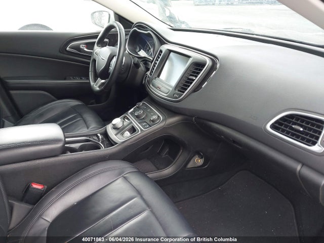 40071863 :رقم المزاد ، 1C3CCCCG1FN606776 vin ، 2015 Chrysler 200 مزاد بيع