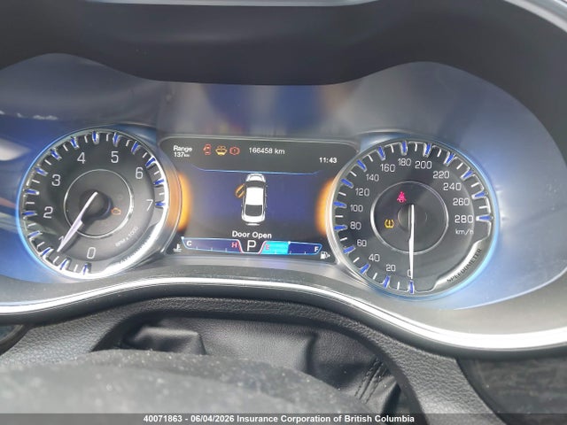 40071863 :رقم المزاد ، 1C3CCCCG1FN606776 vin ، 2015 Chrysler 200 مزاد بيع