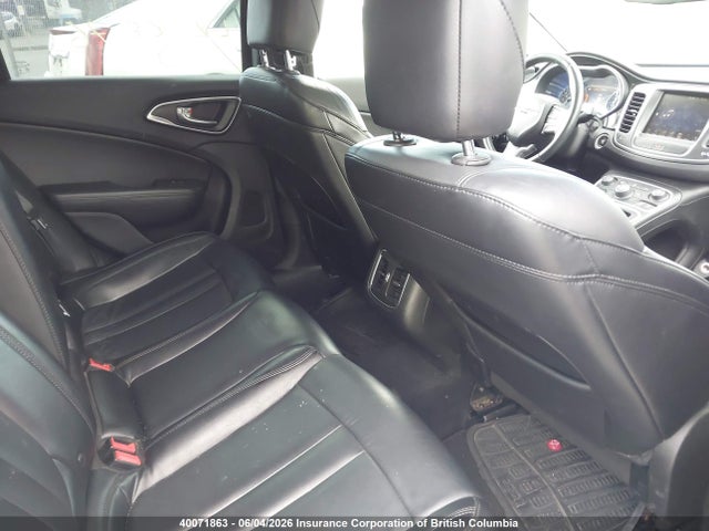 40071863 :رقم المزاد ، 1C3CCCCG1FN606776 vin ، 2015 Chrysler 200 مزاد بيع