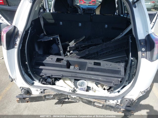 40071873 :رقم المزاد ، JTMRJREV2JD182789 vin ، 2018 Toyota Rav4 مزاد بيع