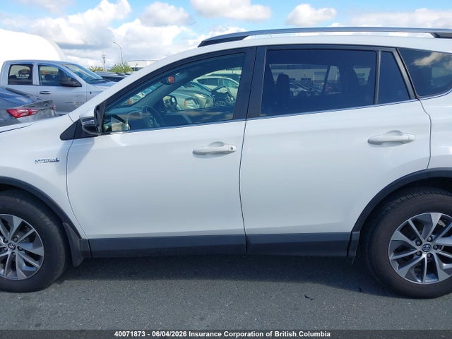 40071873 :رقم المزاد ، JTMRJREV2JD182789 vin ، 2018 Toyota Rav4 مزاد بيع