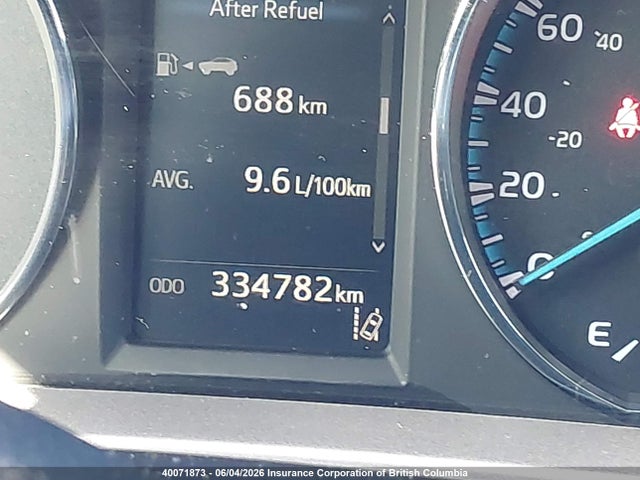 40071873 :رقم المزاد ، JTMRJREV2JD182789 vin ، 2018 Toyota Rav4 مزاد بيع