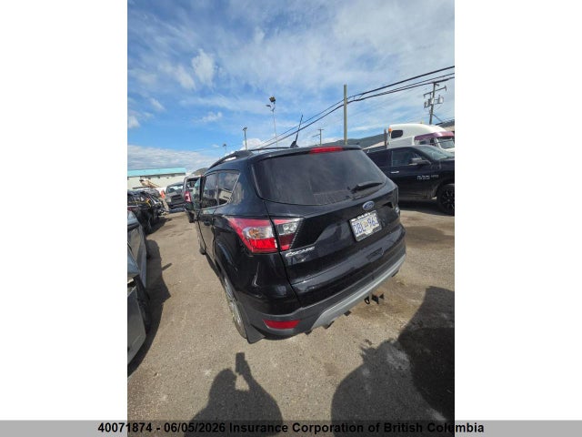 40071874 :رقم المزاد ، 1FMCU9HD6JUB89529 vin ، 2018 Ford Escape Sel مزاد بيع