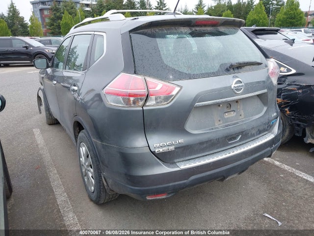 40070067 :رقم المزاد ، 5N1AT2MV2FC804784 vin ، 2015 Nissan Rogue S/sl/sv مزاد بيع