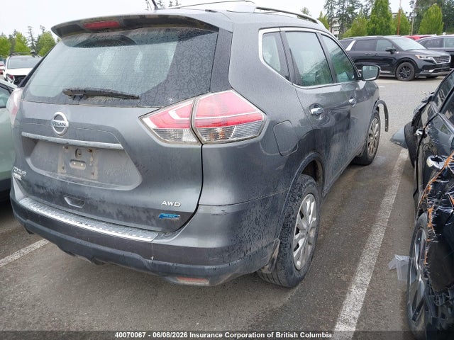 40070067 :رقم المزاد ، 5N1AT2MV2FC804784 vin ، 2015 Nissan Rogue S/sl/sv مزاد بيع