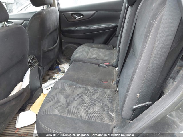 40070067 :رقم المزاد ، 5N1AT2MV2FC804784 vin ، 2015 Nissan Rogue S/sl/sv مزاد بيع