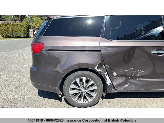 2017 Kia Sedona Sx+ მანქანა იყიდება აუქციონზე, vin: KNDMC5C19H6278950, აუქციონის ნომერი: 40071918