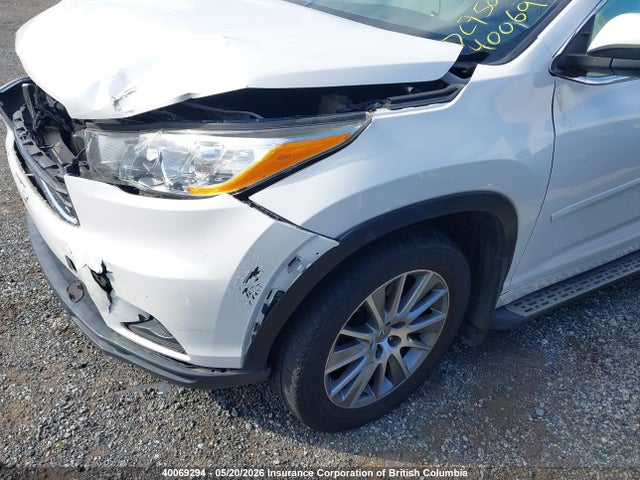 40069294 :رقم المزاد ، 5TDJKRFH0FS218168 vin ، 2015 Toyota Highlander Xle مزاد بيع