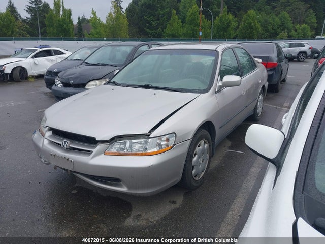Продажа на аукционе авто 1998 Honda Accord Lx, vin: 1HGCG564XWA806836, номер лота: 40072015